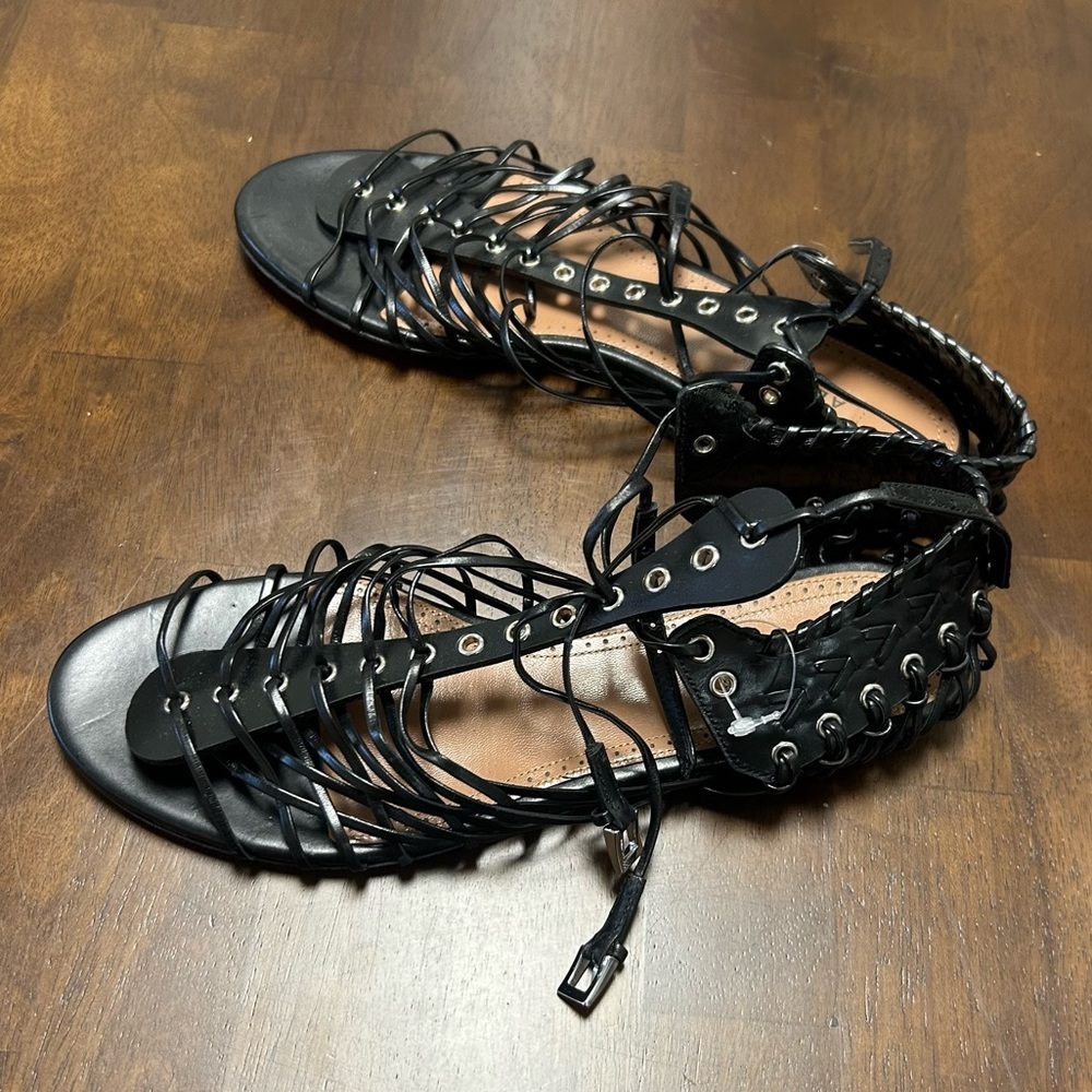 Never worn Alaia Black Whipstitch Leather Flat Sandal Size EU 38.5 or U.S. 8